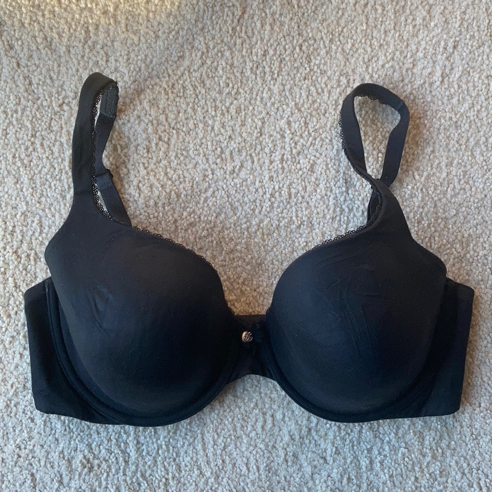 Victoria’s Secret Black 36DD Bra
